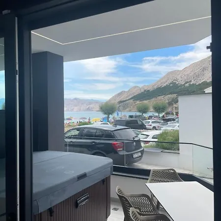 San Sebastian - On The With Jacuzzi Apartment