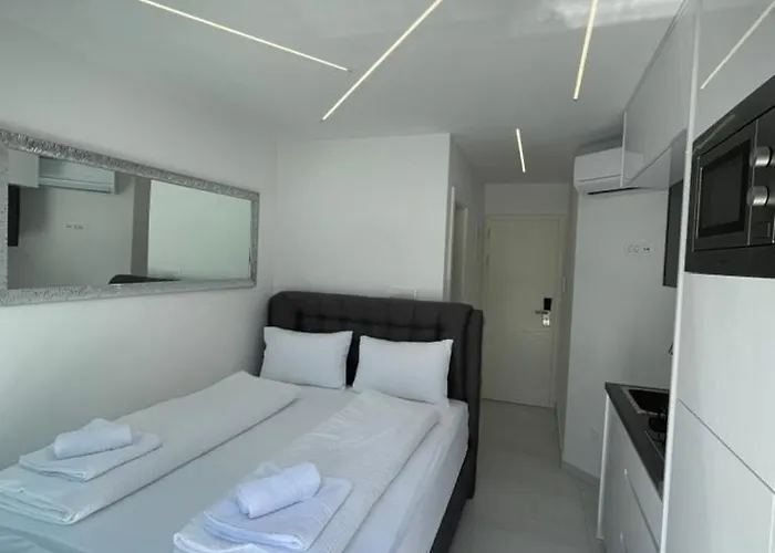 San Sebastian - On The With Jacuzzi