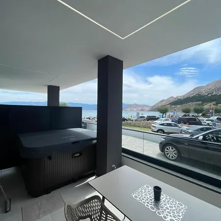 San Sebastian - On The With Jacuzzi Appartement Baška